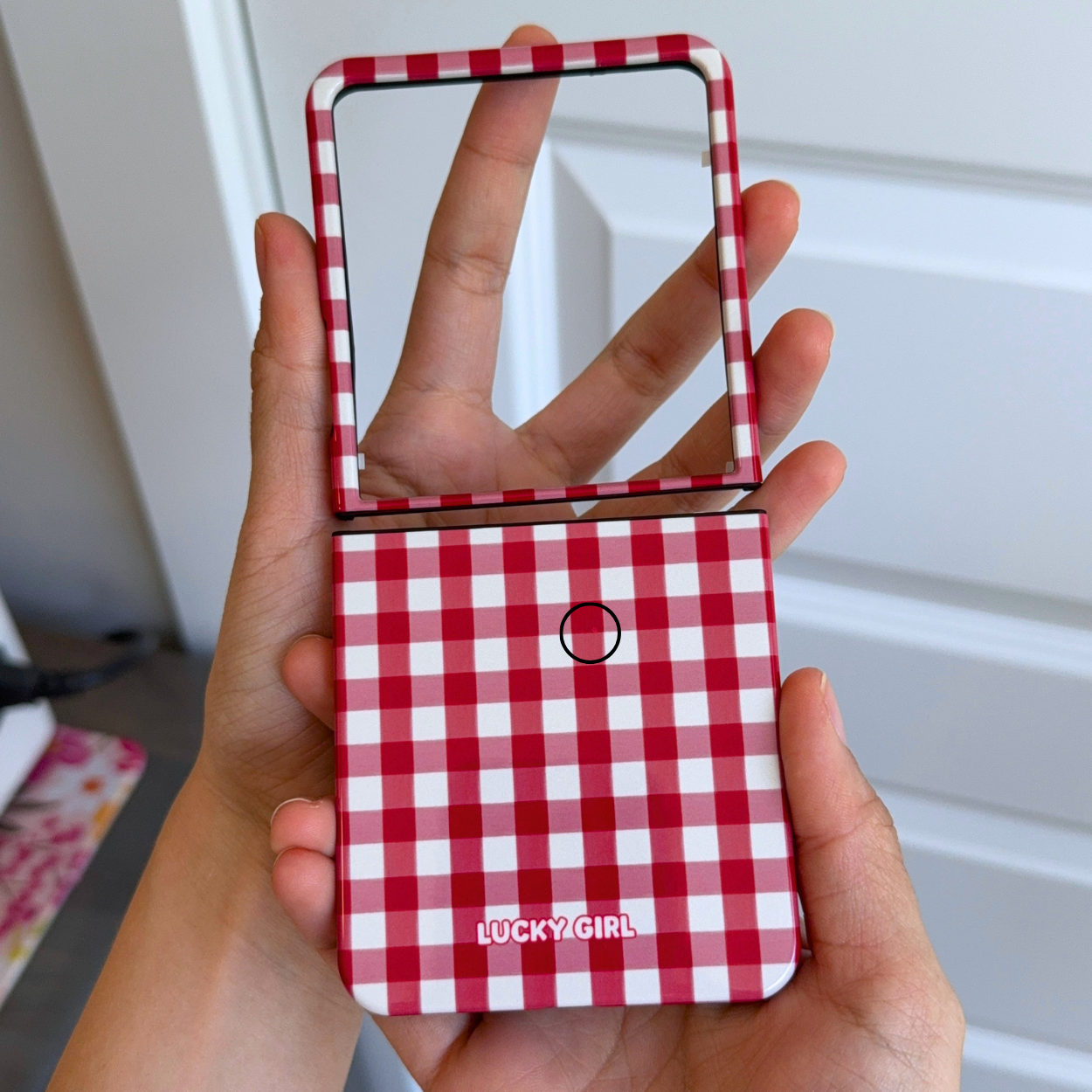 Apple Gingham - Z Flip 7