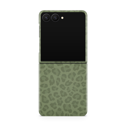 Moss Leopard MagSafe Phone Case
