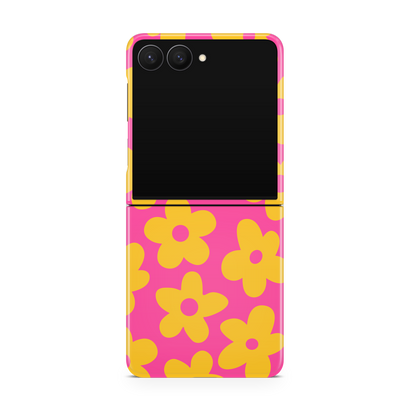 Pink Lemonade Big Blooms MagSafe Phone Case