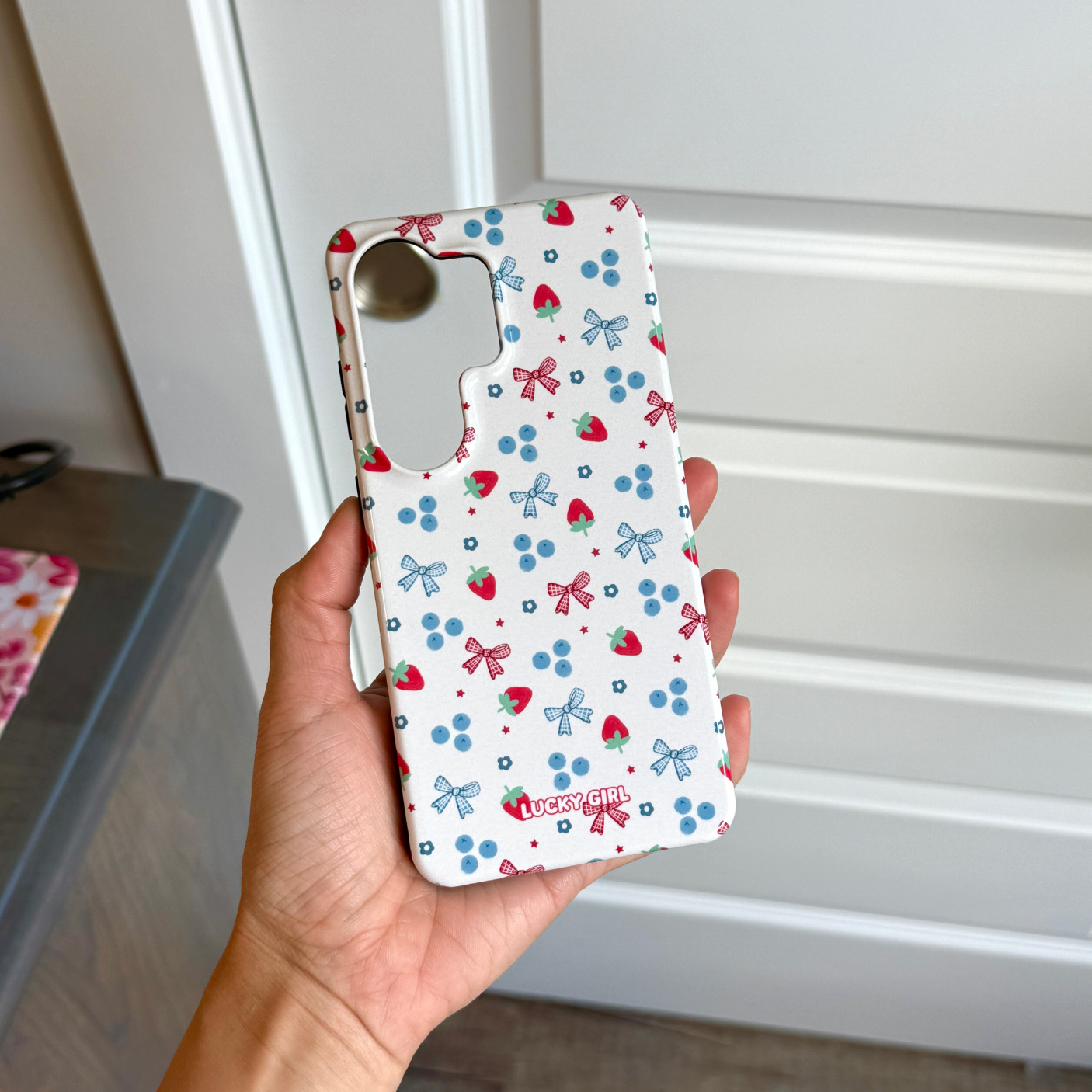 Berries & Bows - S26 Ultra