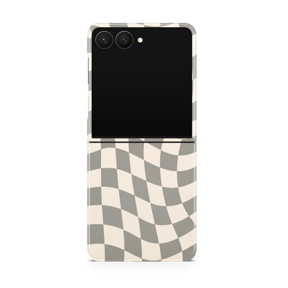 River Rock Wavy Checkers II MagSafe Phone Case