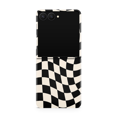 Onyx Wavy Checkers II MagSafe Phone Case