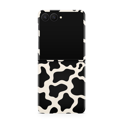 Onyx Cow Print MagSafe Phone Case