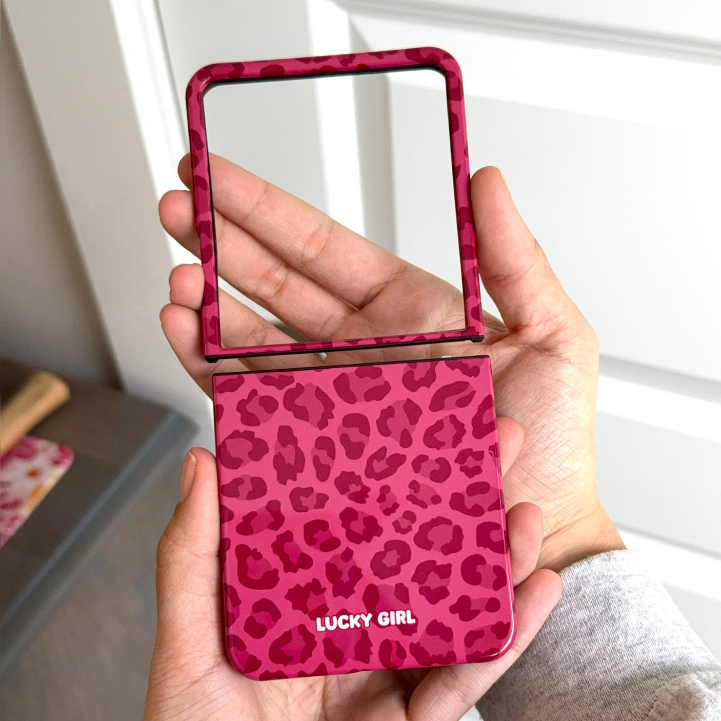 Black Cherry Leopard - Z Flip 7