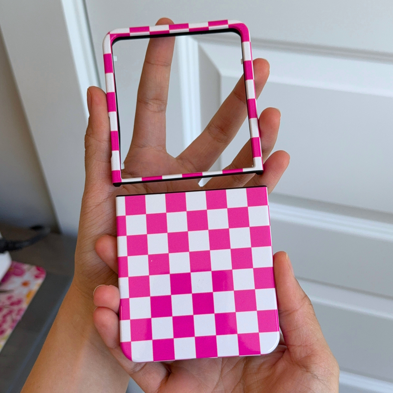 It Girl Checkers II - Z Flip 7